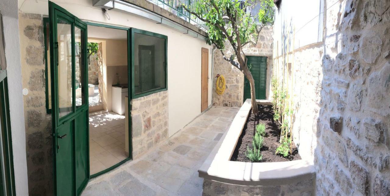 Authentico Deluxe Stari Grad Holiday home